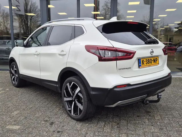 Nissan QASHQAI 1.3 DIG-T Premium Edition 2021 Benzine 6