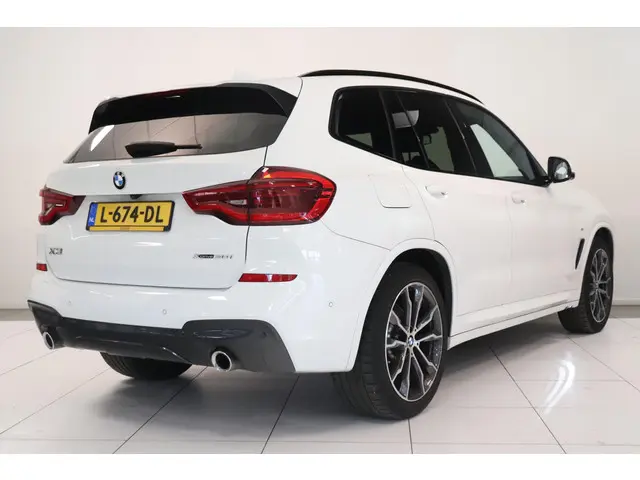 BMW X3 xDrive30i High Executive 2020 Benzine 2