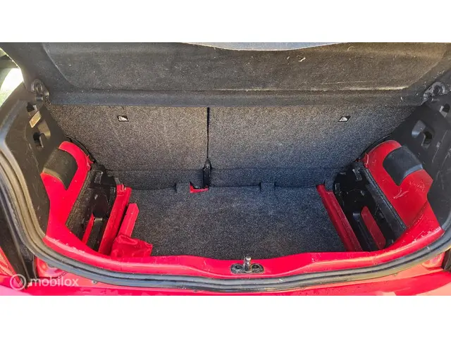 Volkswagen up! 1.0 BMT up! beats 2016 Benzine 6