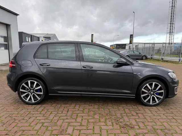 Volkswagen Golf 1.4 TSI GTE 2015 Hybride Benzine 8