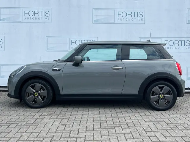 MINI Electric Mini Essential 33 kWh 2021 Elektrisch 8