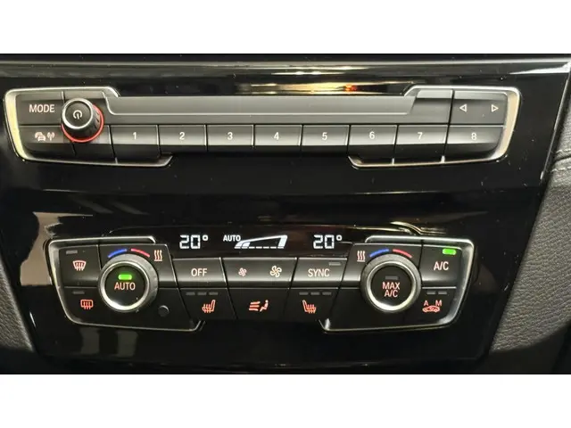 BMW X1 xDrive25e 2021 Hybride Benzine 21