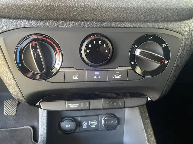 Hyundai i20 1.2 MPI Comfort 2019 Benzine 18