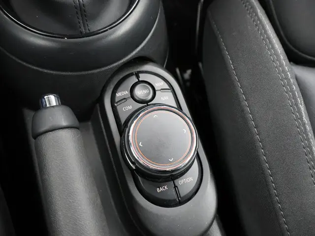 MINI Cooper MINI 1.5 136PK AUT. PEPPER 2018 Benzine 23