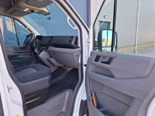 Volkswagen Crafter 35 2.0 TDI L3H3 Highline 2018 Diesel 31