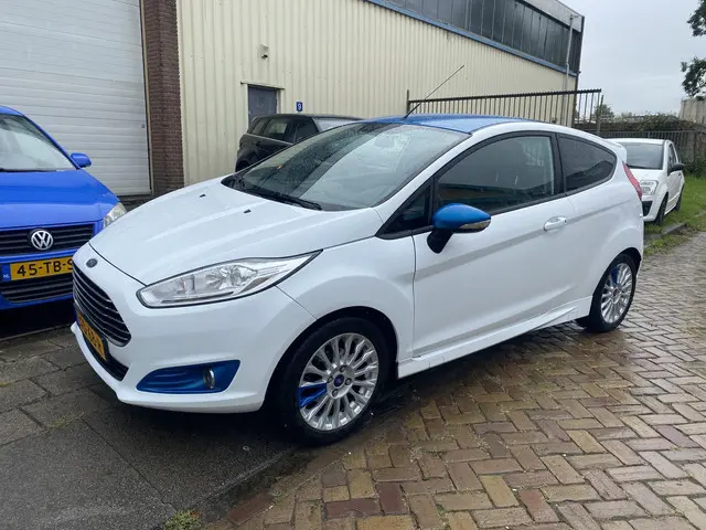 Ford Fiesta 1.25 2016 Benzine 2