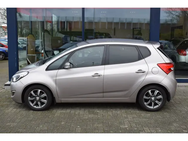 Hyundai ix20 1.4i Go! 2017 Benzine 2