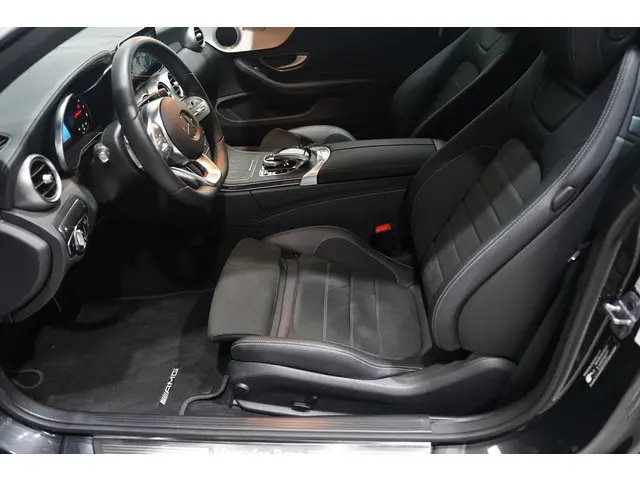 Mercedes-Benz C-Klasse Cabrio 180 AMG Line 2023 Benzine 47