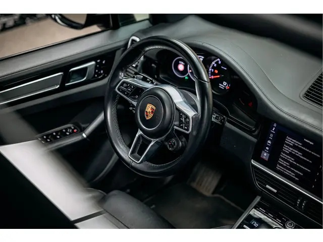 Porsche Cayenne 3.0 2017 Benzine 19
