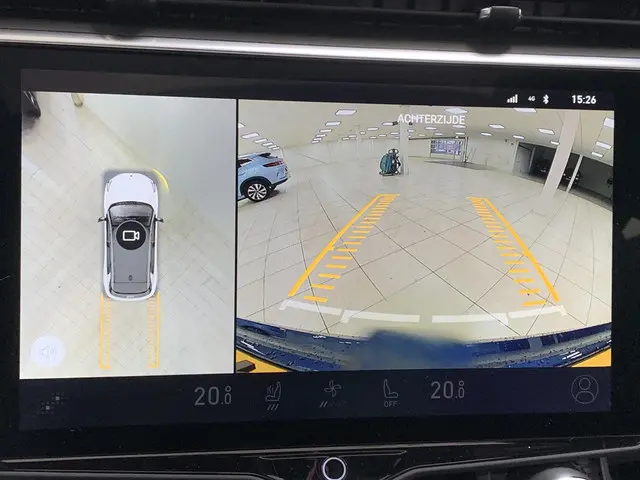 Lynk & Co 01 1.5 2024 Hybride Benzine 11