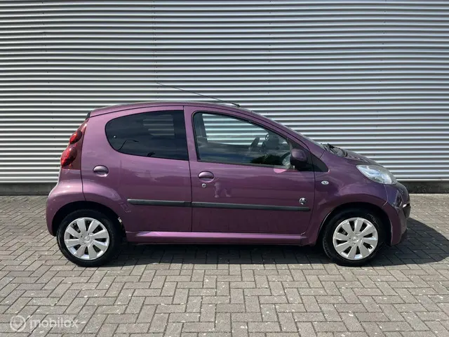 Peugeot 107 1.0 Envy | Airco | elekt. ramen | 2013 Benzine 4