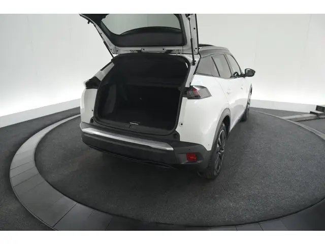 Peugeot e-2008 EV GT Pack 50 kWh 2021 Elektrisch 65