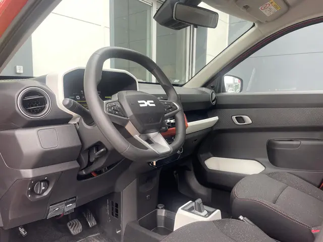 Dacia Spring Expression 65 26.8 kWh 2025 Elektrisch 18