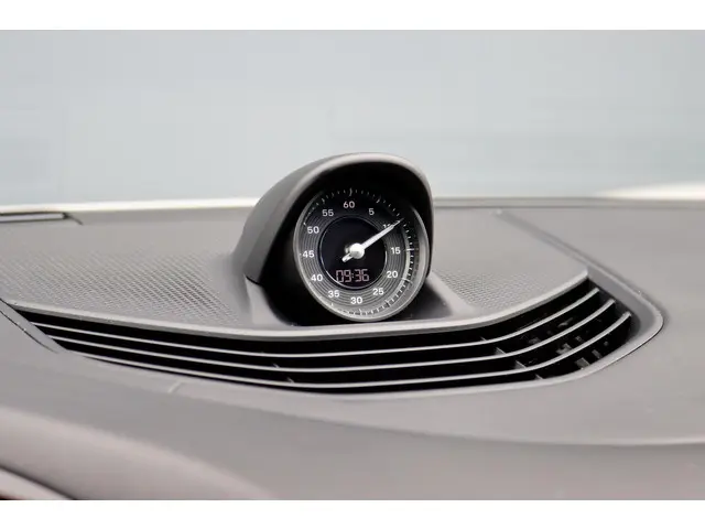 Porsche Taycan Sport Turismo 79 kWh | 2023 Elektrisch 14