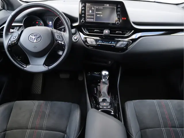 Toyota C-HR 3