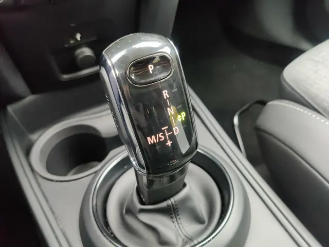 MINI Countryman 1.5 Cooper Business Edition 2020 Benzine 16