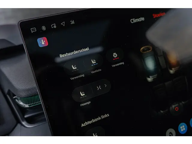 Lynk & Co 08 1.5 More 2025 Hybride Benzine 25