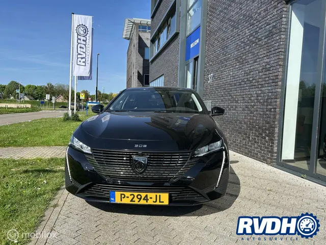 Peugeot 308 1.5 BlueHDi Allure Pack Business 2022 Diesel 11