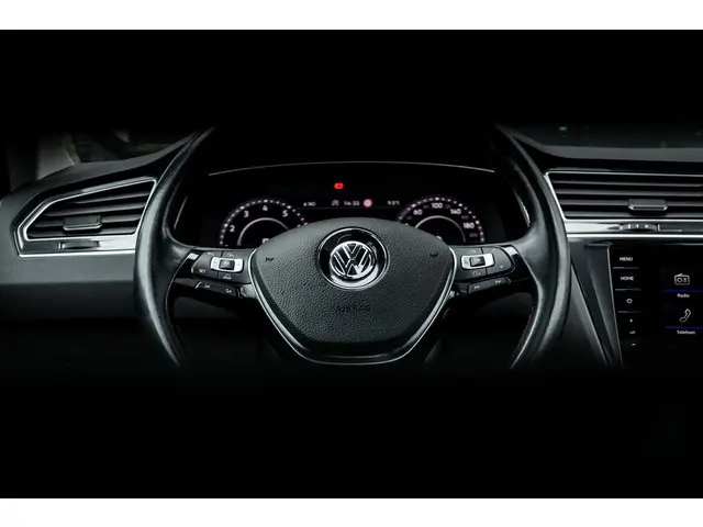 Volkswagen Tiguan 2.0 TSI 4Motion Highline 2018 Benzine 36