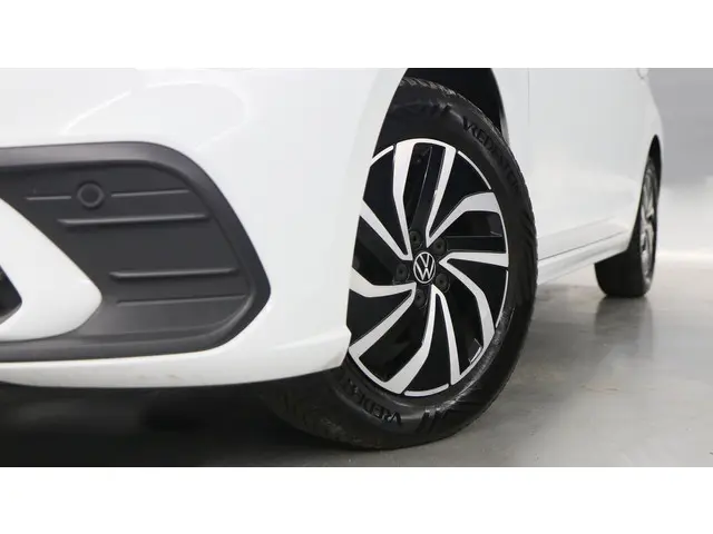Volkswagen Polo 1.0 TSI 95pk Life Business 2024 Benzine 12