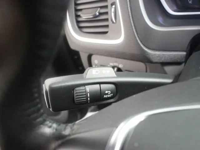 Volvo V40 Cross Country T3 Polar+ Luxury 2018 Benzine 19