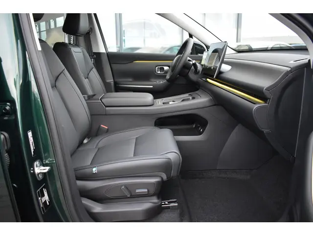 Leapmotor C10 REEV Design 28.4 kWh 2026 Hybride Benzine 8