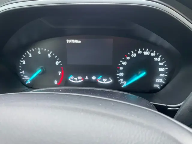 Ford Focus 1.0 EcoBoost Connected 2022 Benzine 8