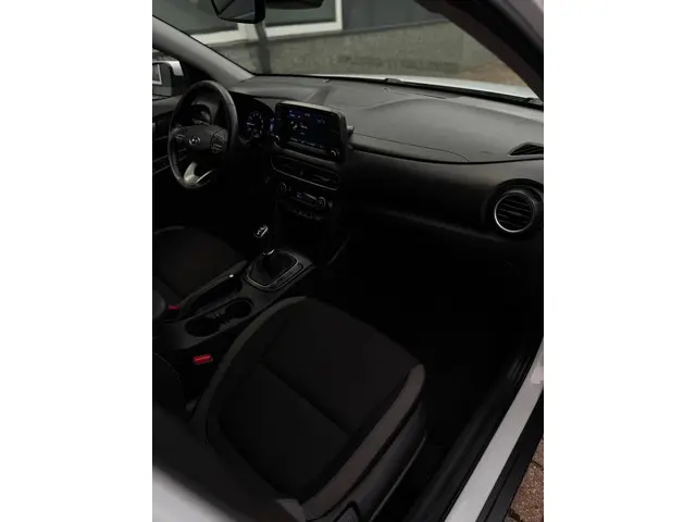 Hyundai Kona 1.0T Fashion CarPlay Camera 2018 Benzine 10