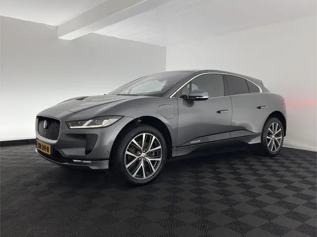 Jaguar I-PACE 3