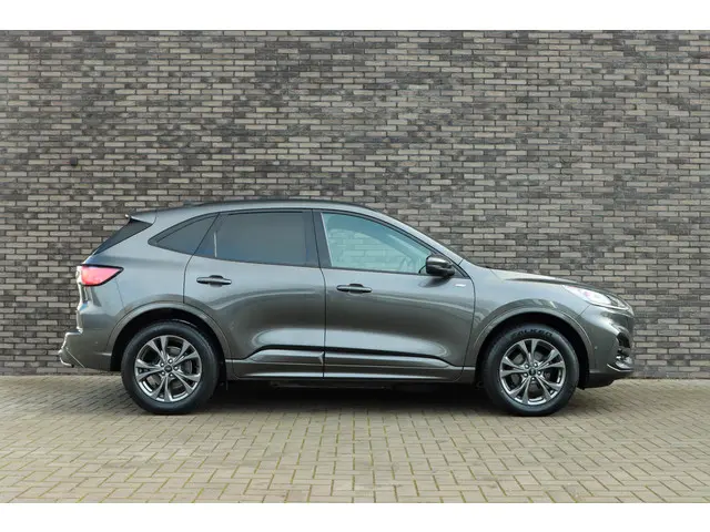 Ford Kuga 2.5 PHEV ST-Line X 2021 Hybride Benzine 19