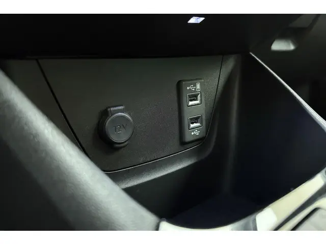 Opel Crossland X 1.2 Turbo Innovation 2019 Benzine 19