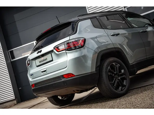 Jeep Compass 4xe 240 PHEV Upland 2022 Hybride Benzine 21