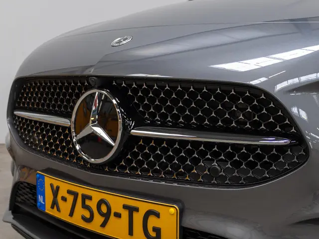 Mercedes-Benz B-Klasse 180 AMG Line 2024 Benzine 5