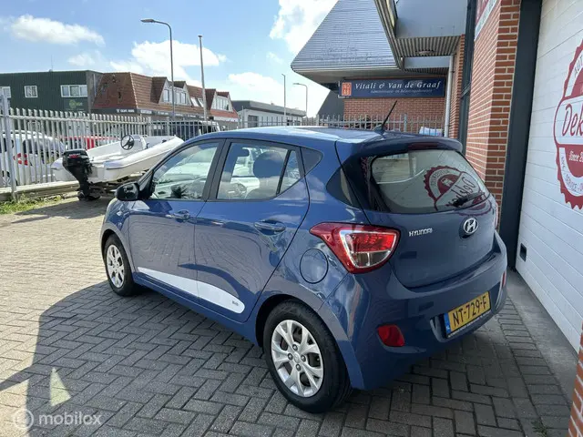 Hyundai i10 3