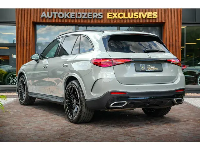 Mercedes-Benz GLC 220d 4MATIC AMG Line 2024 Diesel 7