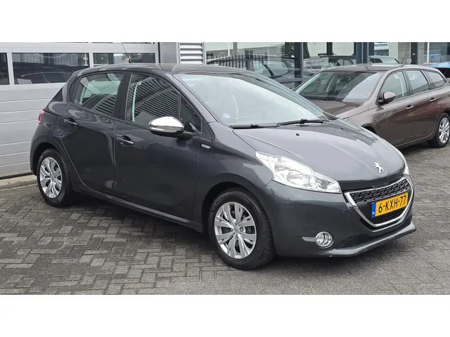 Peugeot 208 1.2 VTi Urban Soul 2013 Benzine 4