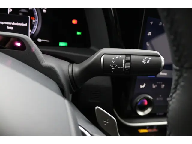 Lexus RZ 350e 35th Edition 77 kWh 2026 Elektrisch 31