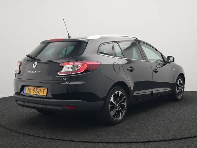 Renault Mégane Estate 1.2 TCe BOSE 116pk 2016 Benzine 3