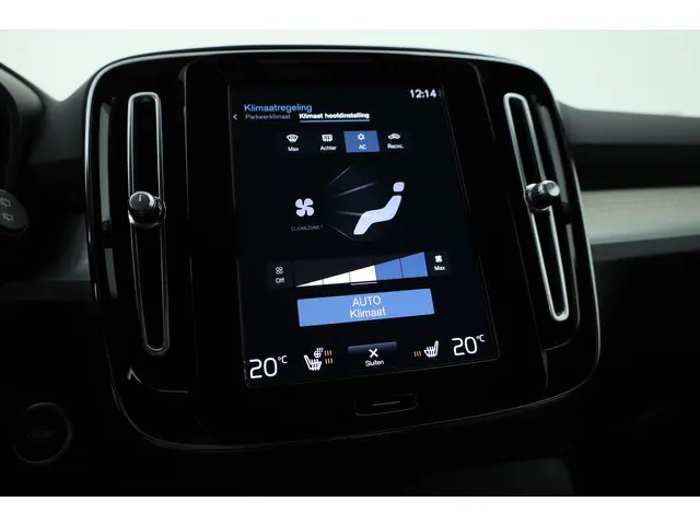 Volvo XC40 T4 Recharge Core 2023 Hybride Benzine 18