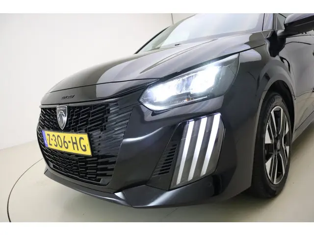 Peugeot 208 1.2 PureTech 100 Allure 2024 Benzine 23