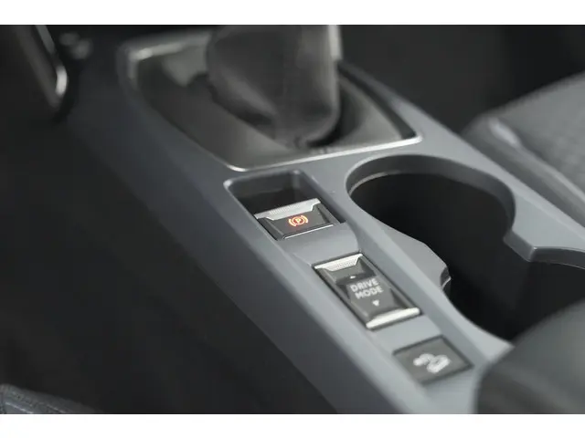 Peugeot 2008 PureTech 130 Allure 2020 Benzine 40