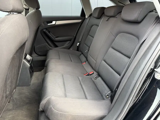 Audi A4 Avant 2.0 TDI 2013 Diesel 5