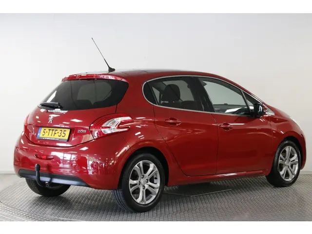 Peugeot 208 2