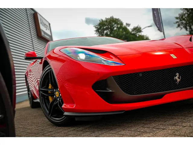 Ferrari 812 Superfast 6.5 V12 HELE 2019 Benzine 54