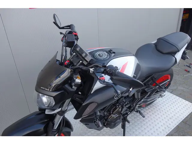 Yamaha MT 07 ABS 2019 Benzine 19