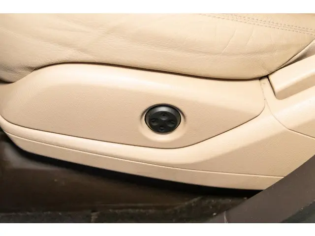 Mercedes-Benz GLE 500 e 4MATIC 2016 Hybride Benzine 28