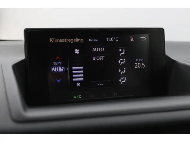 Lexus CT 200h F Sport Line 2015 Hybride Benzine 42