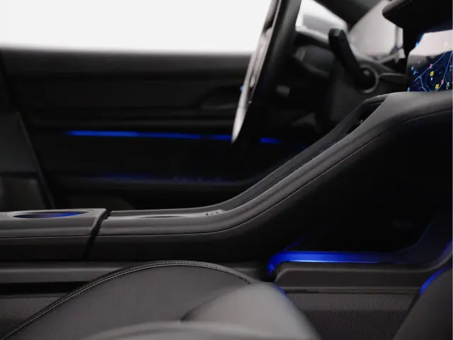Porsche Taycan Performance 84kwh 2021 Elektrisch 27