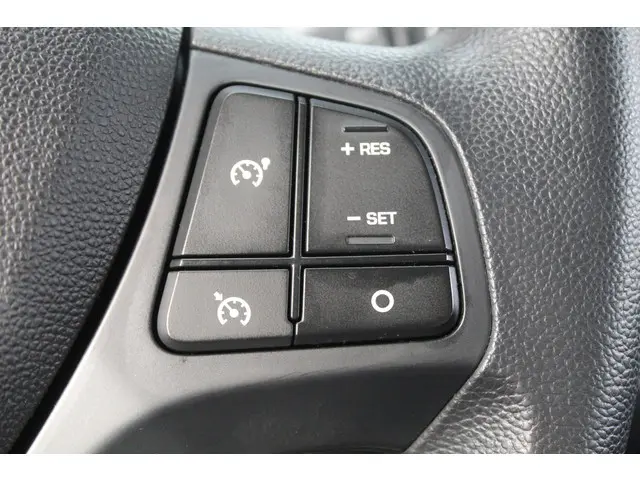 Hyundai i10 1.0i Comfort NAVI 2018 Benzine 11