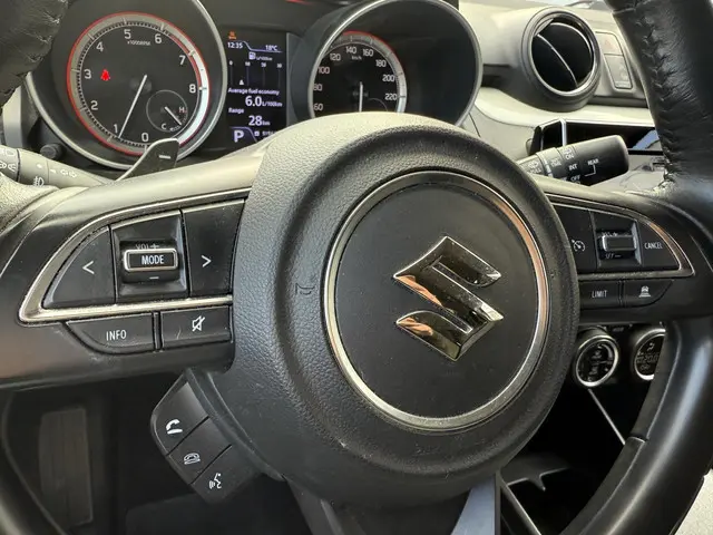 Suzuki Swift 1.0 Stijl 2018 Benzine 18
